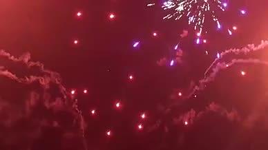 烟花绽放节日庆祝倒计时新年实拍视频素材视频的预览图